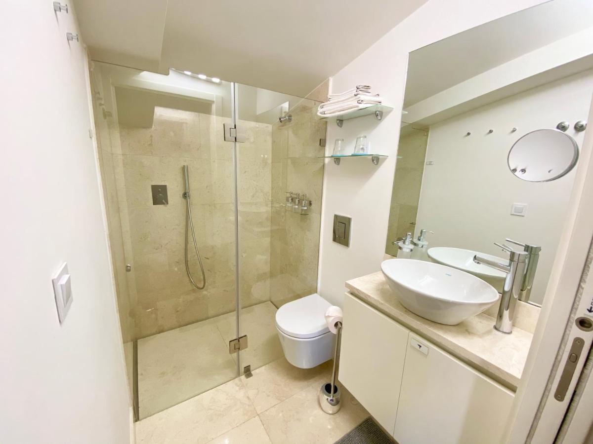 Unique Apartment By Myplaceforyou, In The Center Of Lisbon With Views Over The City And The Tagus River Екстериор снимка